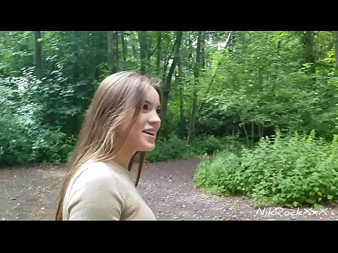 ❤️ Ik stelde Evelina foar dat wy op in iepenbier plak neuke! Se sei ja. Dan ik neukte har yn 'e kont en cum yn har mûle. Doe pikte se harsels. ❌ Superseks by wy ❌❤