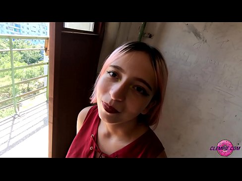 ❤️ Studint Sensual sûget in frjemdling yn 'e bûtenwrâld - Cum op syn gesicht ❌ Superseks by wy ❌❤