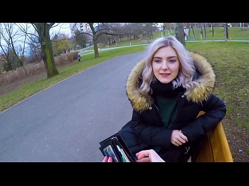 ❤️ Swallows in frjemdling syn hot cum foar jild - blowjob yn it park troch Eva Elfie ❌ Superseks by wy ❌❤